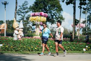 BIB: 
                            <button type="button" onclick="openModal(27621663)" class="btn btn-primary btn-sm float-right btn-popup" data-toggle="modal" data-target=".modal-high-quality">
                        <i class="fas fa-shopping-cart"></i> Add to Cart
                    </button>
                                            <button type="button" onclick="isThisMe(27621663, true)" class="btn btn-success btn-sm float-right btn-popup btn-isme hidden" data-toggle="tooltip" data-placement="bottom" title="นี่คือรูปของคุณใช่ไหม คลิกที่นี่เพื่อเอาเข้าอัลบั้ม">
                        <i class="fas fa-plus"></i> Add to album
                    </button>
                    <button type="button" onclick="isThisMe(27621663, false)" class="btn btn-warning btn-sm float-right btn-popup btn-isnotme hidden">
                        <i class="fas fa-ban"></i> Remove from album
                    </button>